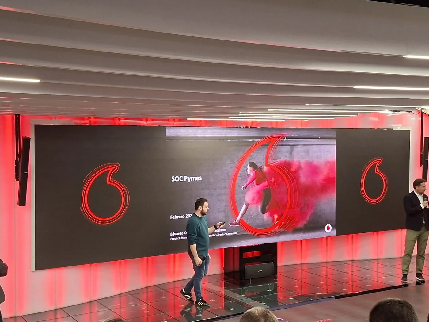 Presentación en un evento de Vodafone Business sobre ciberseguridad